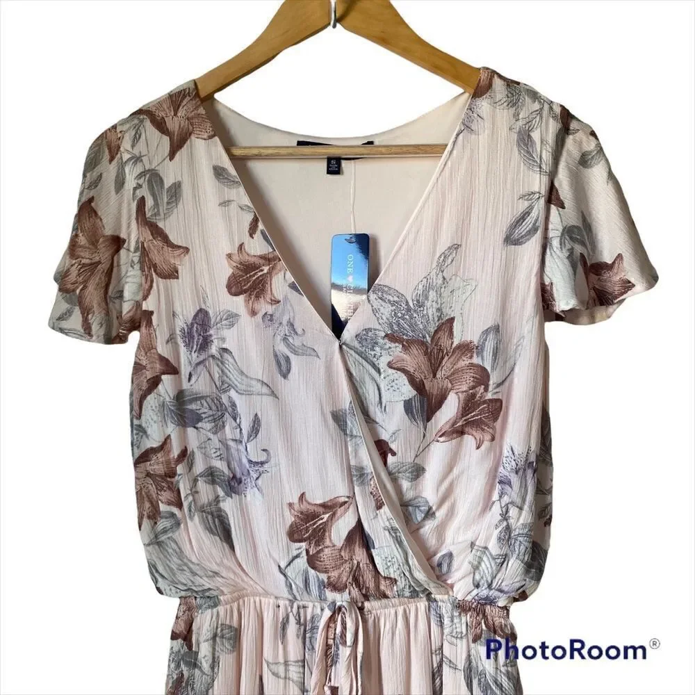 NWT ONE CLOTHING Ruffle Cap Sleeve Romper